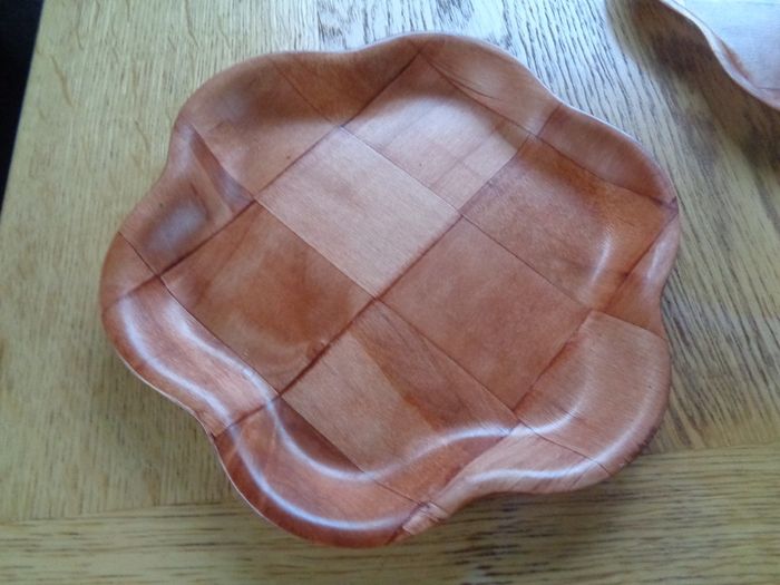 Woven Wooden Plates x 5 for Sale