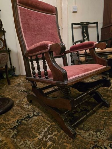 antiques