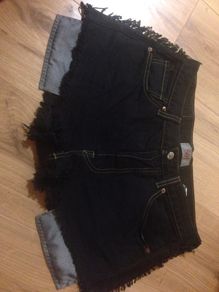 Vintage Levi's black shorts