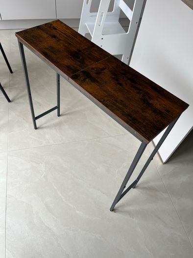 Hall table
