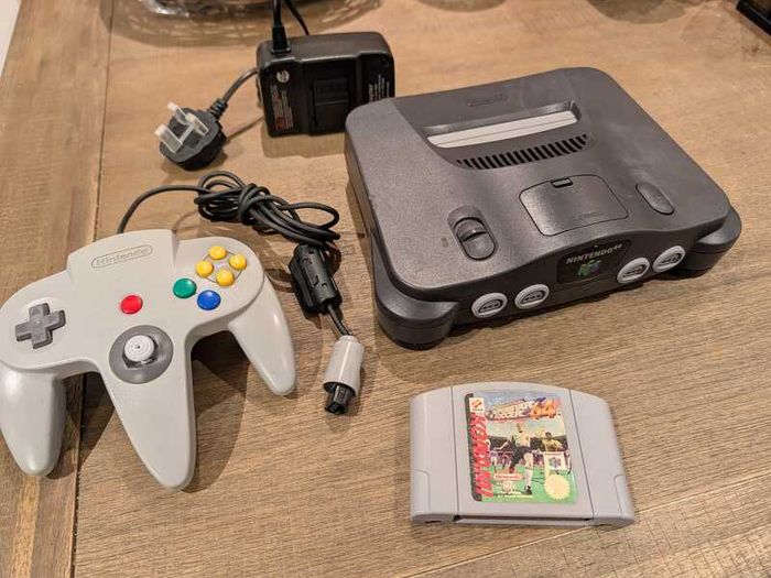 Nintendo Fun - fully working Nintendo 64 plus Game #416