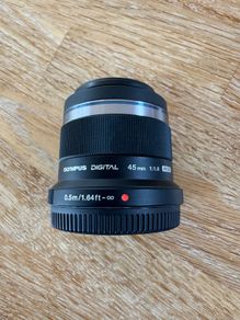 Olympus M.Zuiko Digital 45mm f/1.8 lens