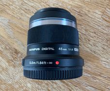 Olympus M.Zuiko Digital 45mm f/1.8 lens