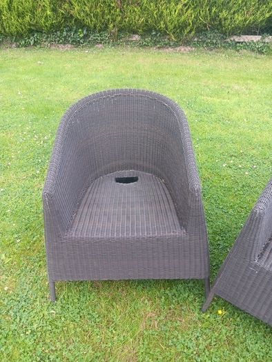 garden chairs