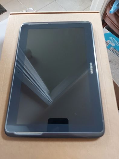 Samsung Galaxy Note 10.1 inch, Model No GT-N8013, 32GB, in excellent condition with lots of family movies for your entertainment