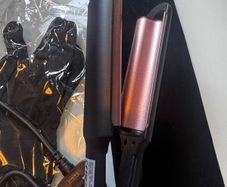 New hair curling iron