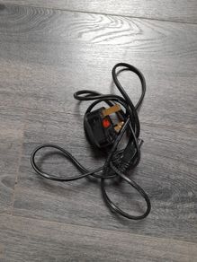 Figure of 8 Cable with 3 Pin Plug. Free Postage!