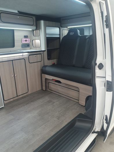 VW Transporter Campervan