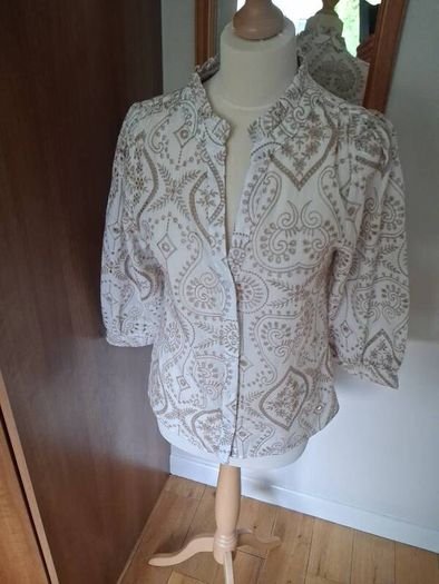 Beautiful New Smashed Lemon Embroidery Anglaise Top Size 10