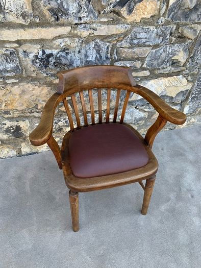 Edwardian Oak Captains Chair.