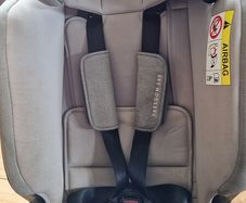 Car seat isofix