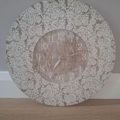 Round vintage-style clock
