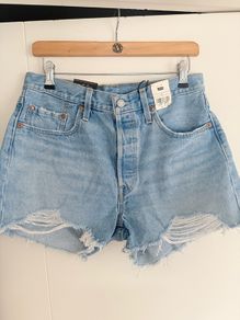 brand new levi's shorts
