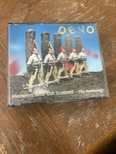 Devo - Pioneers Who Got Scalped The Anthology (2xCD 3D Hologram Cover)