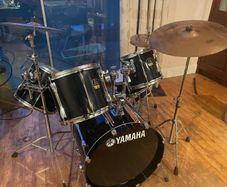 Yamaha Advantage Stage Custom Drum Kit