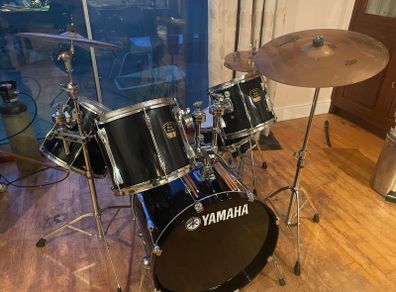 Yamaha Advantage Stage Custom Drum Kit