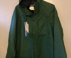 Mens BNWT rain jacket size M