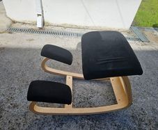 kneeling chair