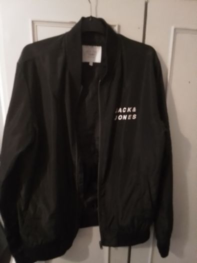 Jacket from Jack & Jones .. Cloour: Black  .. Size: Medium