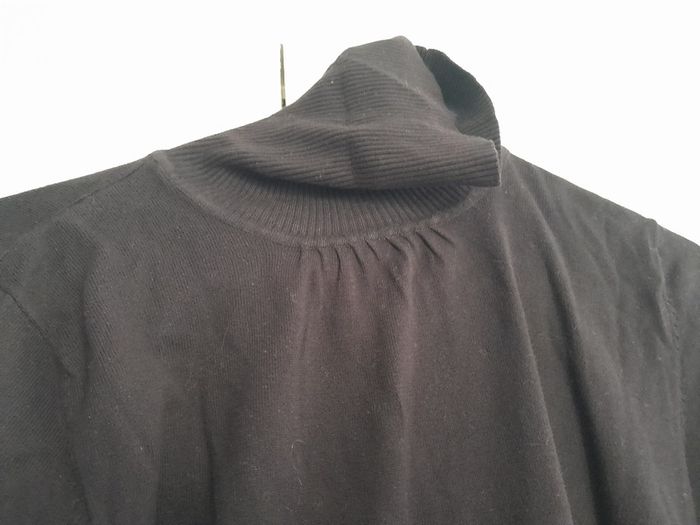 Black turtle neck, long sleeve