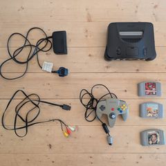 Nintendo 64, Controller and 3 Games 140 ONO