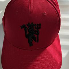 Manchester United adidas Red Devil Snapback Cap Excellent