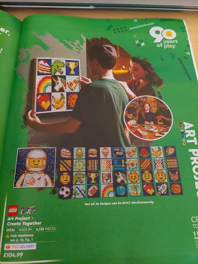 Lego - 90 Years of Play 1932-2022 - Collector's Edition