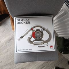Black + Decker car vacuum
