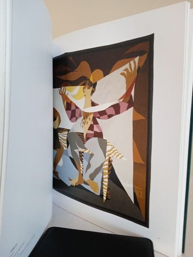 Louis Le Brocquy: Allegory and Legend by Pierre Le Brocquy and Virginia Teehan (PT811)