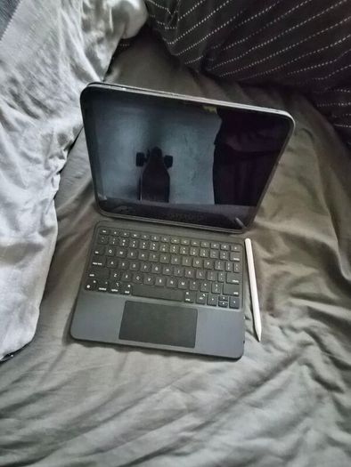 Apple iPad 2025