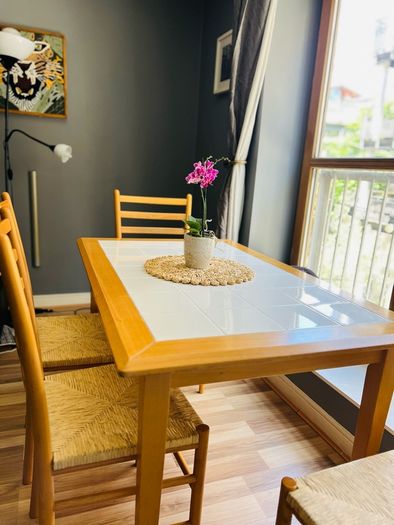Stylish solid oak dining table set