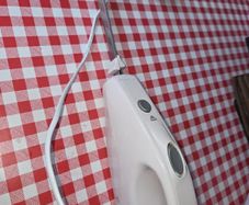 Kitchen electric knife