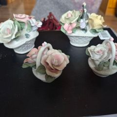 Ceramic flower baskets