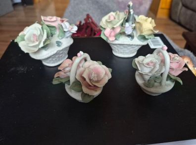 Ceramic flower baskets