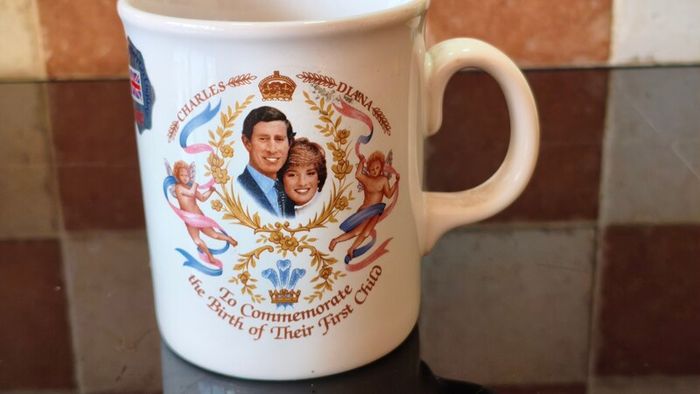 Vintage Souvenir mug to celebrate the birth of Prince William