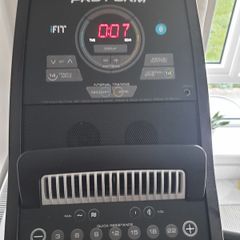 Cross trainer elliptical (proform brand)