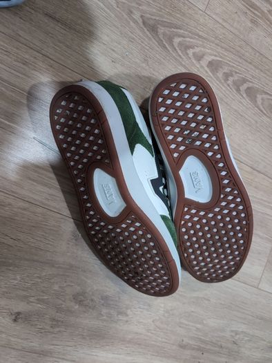vans mens comfycush runners trainers 10.5 45