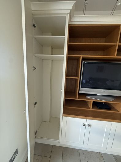 Storage/Cabinet/TV Unit