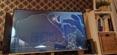 LG tv 55in broken screen. For parts. Collection Tallaght D24