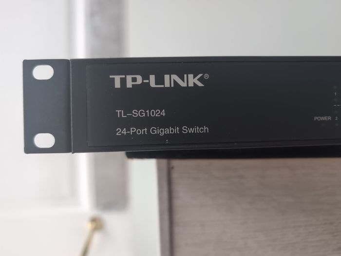 Tp link rackable 24 port gigabit switch