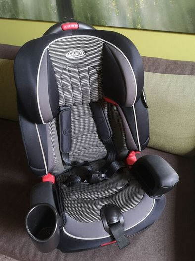 Graco Nautilus 3-in-1 Car Seat (9 months - 12 years)
