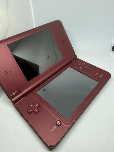 Nintendo DSi XL