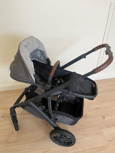 UPPAbaby Vista V2 Travel System Greyson