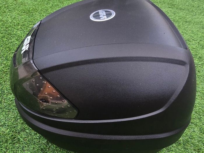 Givi top case