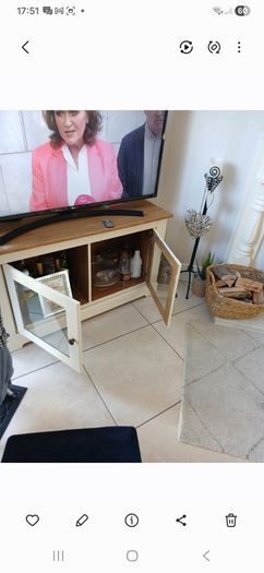 Corner TV Unit