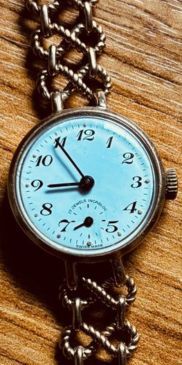 9k gold Swiss made mechanical watch and strap 22.5g