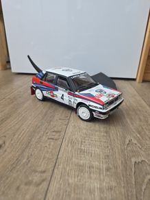 Sun Star 1:18 Lancia Delta HF Integrale - Martini Racing #4 (Biasion/Siviero)