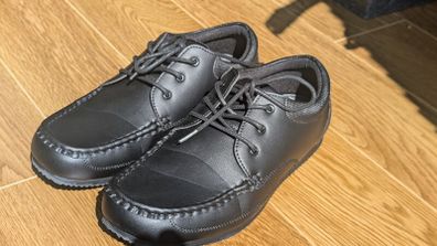 casual school shoes black