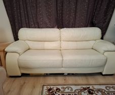 3 seater leather couch