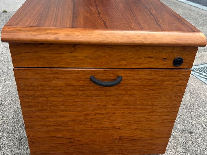 Filing cabinet